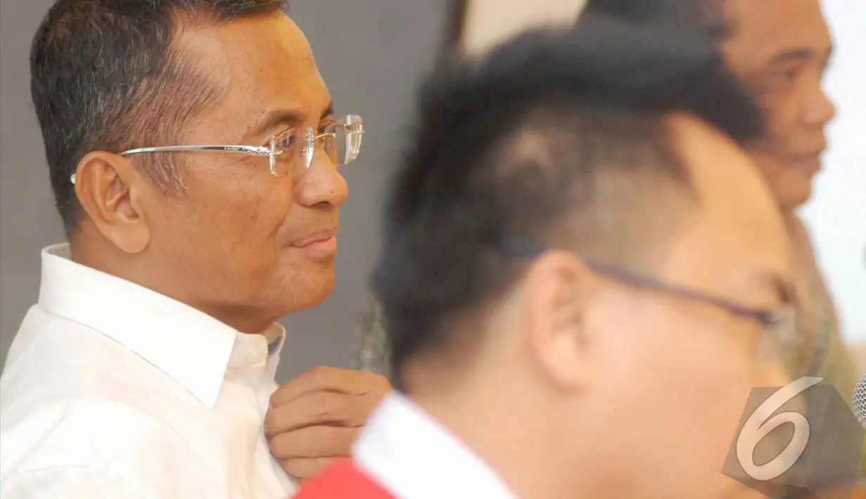  Menurutnya, penerbitan tabloid ini bukan sebagai bentuk serangan balik atas kampanye negatif terhadap calon presiden Joko Widodo (Jokowi). Tapi cuma sebatas memenuhi kewajiban memberikan informasi utuh (Liputan6.com/Johan Tallo)