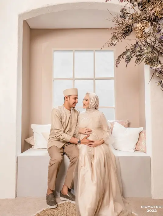 Kartika Putri Maternity Shoot (Instagram/Riomotret)