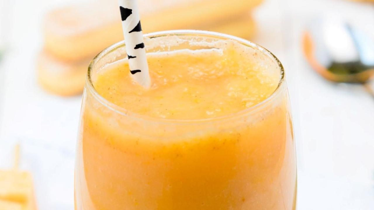 6. Smoothie Jeruk dan Mangga