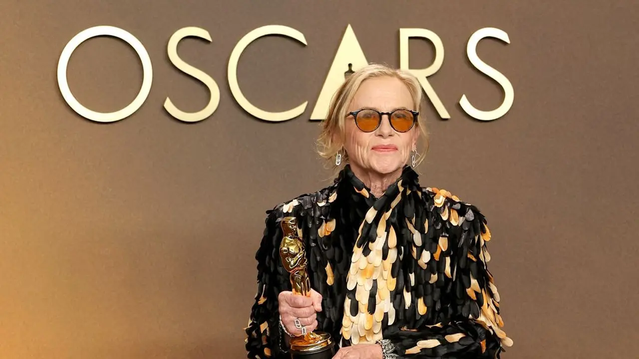 Amy Madigan