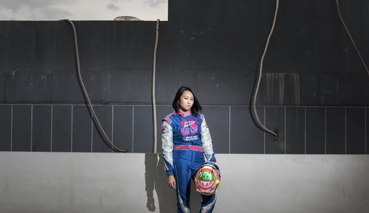 Kezia Santoso resmi membalap di Sirkuit Sentul di kelas Minirok pada tahun 2010. (Bola.com/Vitalis Yogi Trisna)