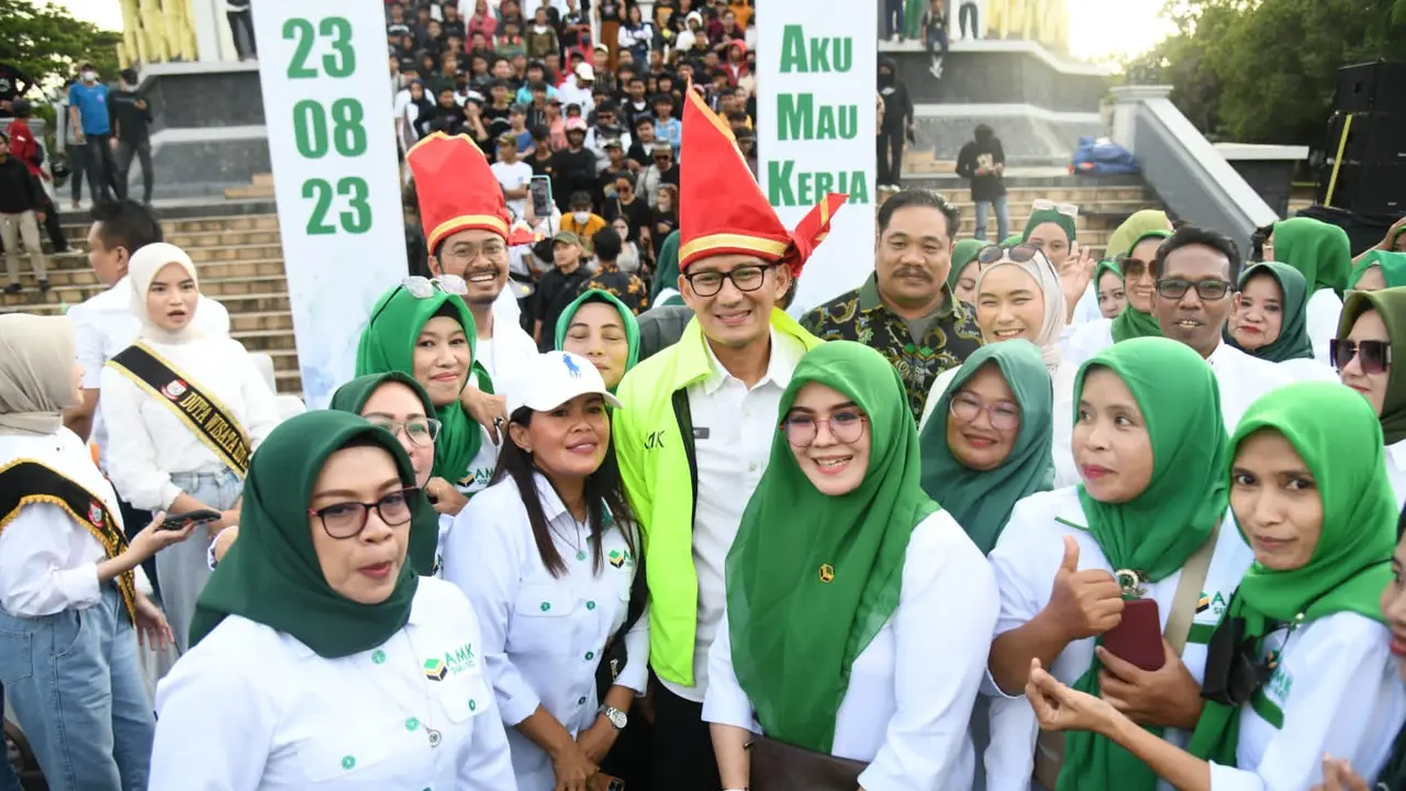 Sandiaga Uno saat menghadiri Forum Group Discussion (FGD) yang digagas oleh Sandinesia Sulawesi Selatan pada Rabu (23/8/2023).