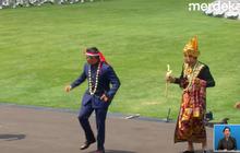 VIDEO: Lincah Letkol TNI Teddy Joget 'Tabola Bale' di Istana dari Atas Sampai Turun ke Bawah
