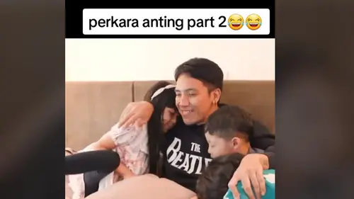 Desta Lagi-Lagi Disemprot Anaknya Gegara Pakai Anting, Kali Ini Dinasihati  soal LGBT - ShowBiz Liputan6.com