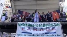 Sekitar 2.000 peserta memenuhi jalanan antara 38th street dan Madison Avenue yang ditutup khusus oleh kepolisian New York. VOA