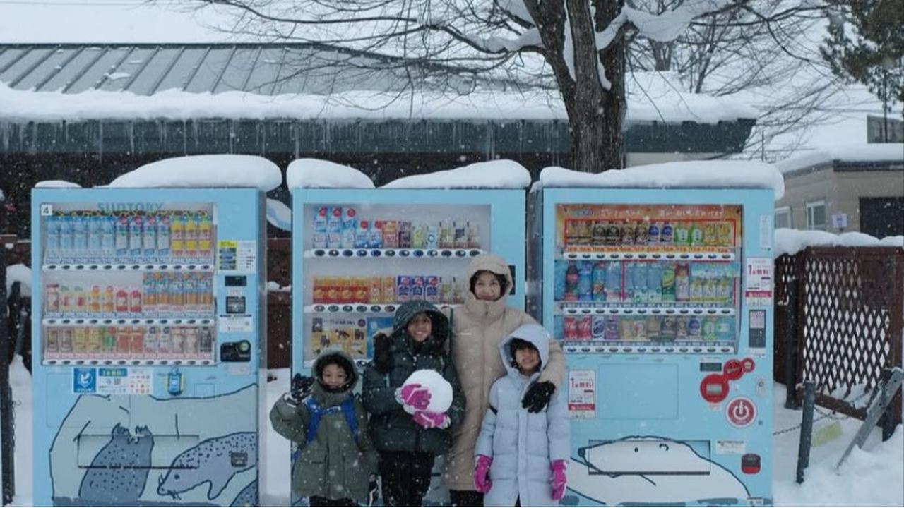 9 Potret Liburan Natasha Rizky dan Desta ke Jepang Bareng Trio Strong, Kekompakan Tuai Pujian