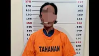 Pria pengangguran di Kabupaten Lampung Selatan nekat mencuri dua rambu petunjuk jalur evakuasi tsunami milik BPBD. (Liputan6.com/Istimewa).