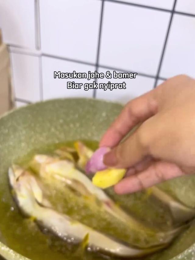 Ingin Lele Goreng Garing dan Lurus Sempurna? Coba Cara Ini Tanpa Tepung