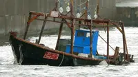Kapal laut Korut terdampar di Kota Yurihonjo, Jepang (AP)