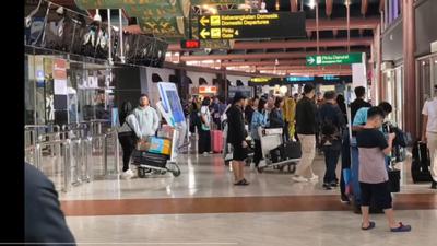 Bandara Soekarno-Hatta Ditutup Sementara Akibat Hujan Abu Anak Krakatau