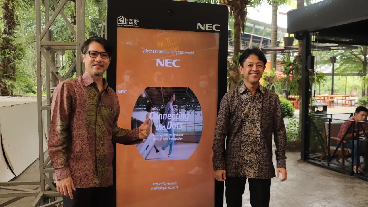 Living Lab Sinar Mas Land dan NEC berkolaborasi menerapkan Smart Digital Advertising (SDA) di dalam ekosistem smart city Sinar Mas Land.