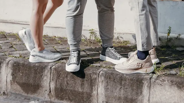Koleksi Sneakers