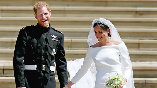 [Bintang] Pangeran Harry - Meghan Markle