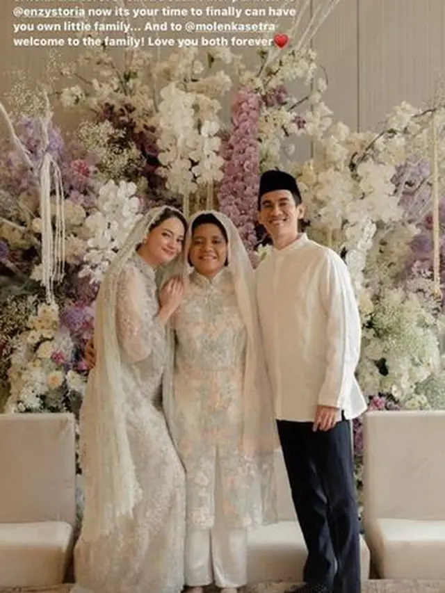 Dampingi Sang Kakak, Ini 6 Potret Casey Paquita di Pernikahan Enzy Storia