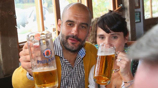 Pemain Bayern Munchen Pesta Bir di Oktoberfest