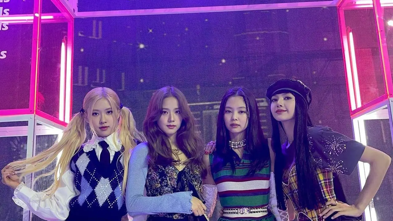 Blackpink. (Instagram/ roses_are_rosie)
