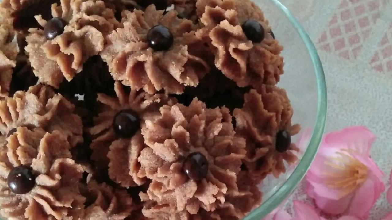 Ilustrasi Kue Semprit Cokelat