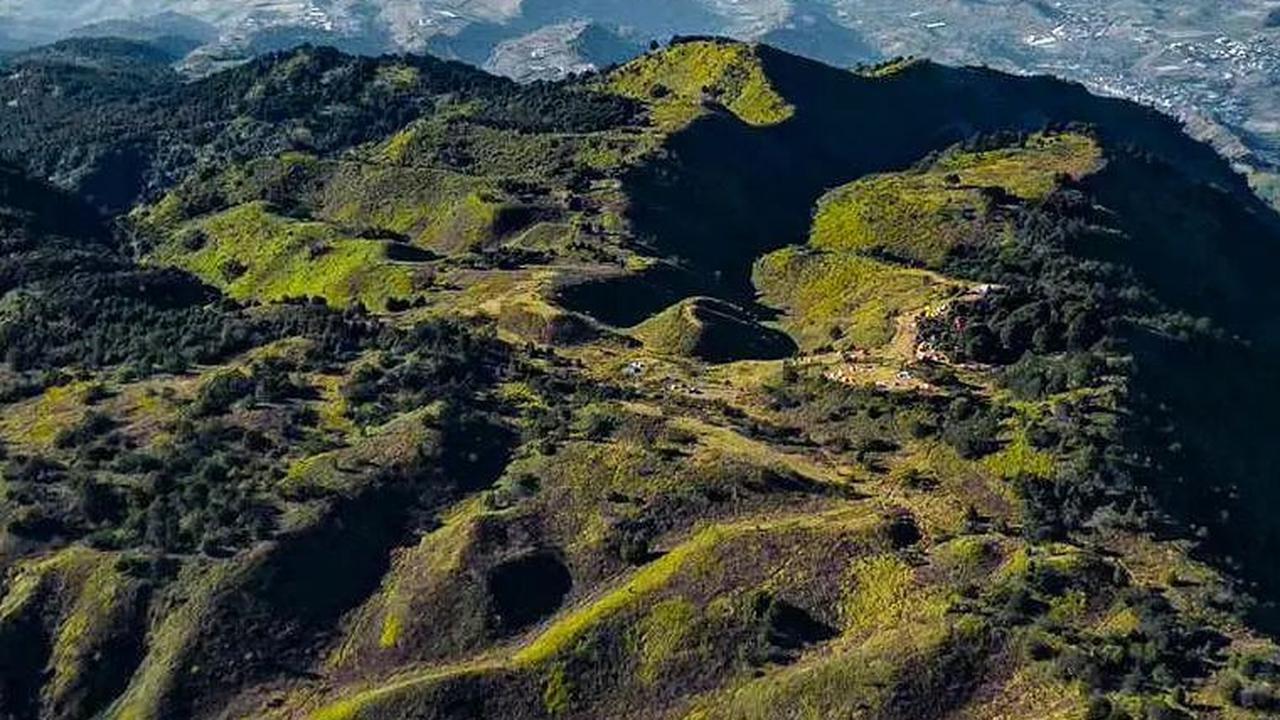 Mitos Gunung Prau, dari Julukan Gunung Mayit hingga Ada Gerbang Gaib
