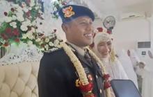 Cinta Bersemi di Masjid, Plt Bupati Nyai Eva Menikah dengan Anggota Brimob Lebih Muda 10 Tahun