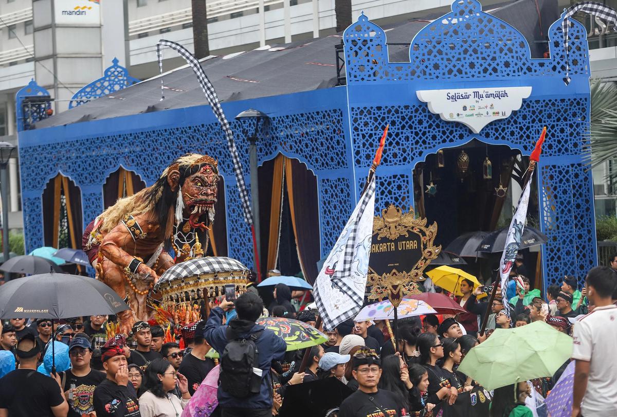 FOTO: Pawai Ogoh Ogoh Semarakkan Jakarta Jelang Hari Raya Nyepi