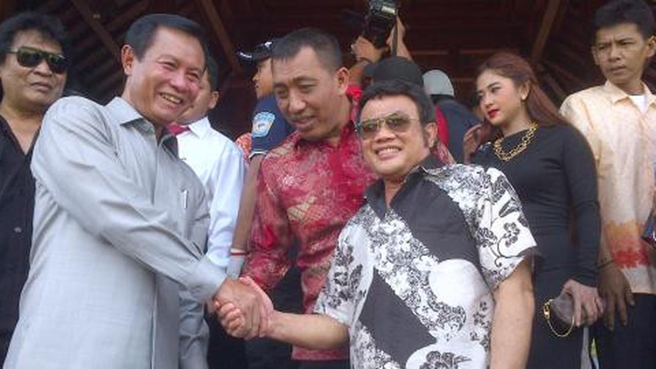 Bang Rhoma musnahkan narkoba di Mabes Polri