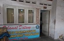 Tidak Ada yang Berubah, Potret Rumah Dono Warkop Ternyata  Anak Kades, di Dalamnya ada Motor Vespa Jadul