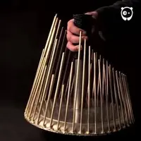 Guys, rupanya backsound film horor diciptakan dari alat musik ini, lho! (Via: boredpanda.com)