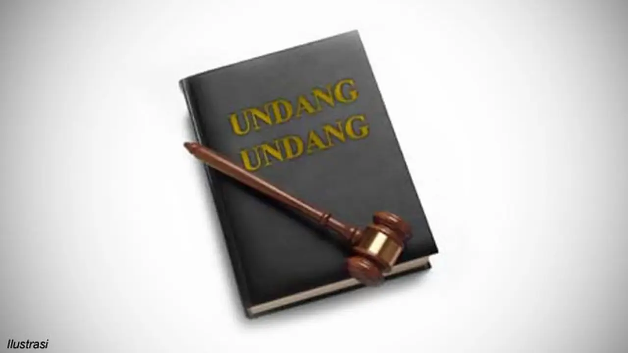 undang-undang-xyz-121004b.jpg