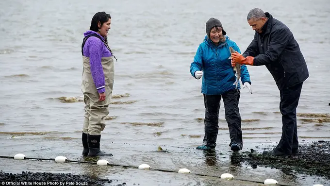 Simak! 10 Foto Menyentuh Hati dari Presiden Obama di 2015