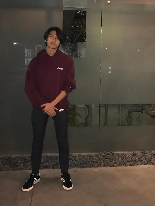 (Instagram/iqbaal.e)