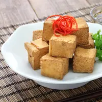 Tips menggoreng tahu./Copyright shutterstock.com/g/bonchan