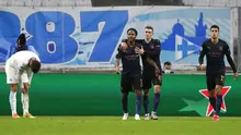 Penyerang Manchester City, Raheem Sterling (ketiga kanan) berselebrasi dengan rekan-rekannya usai mencetak gol ke gawang Marseille pada pertandingan grup C Liga Champions di Stade Velodrome, Prancis, Selasa (27/10/2020). City menang telak 3-0 atas Marseille. (Guillaume Horcajuelo/Pool via AP)
