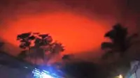 Saksi mata mengatakan sebuah bola api berukuran raksasa melintasi langit malam di El Savador akhir pekan kemarin.