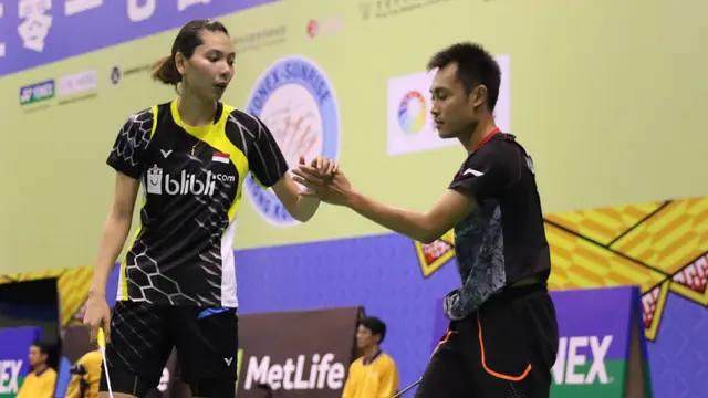 Hafiz Faizal/Gloria Emanuelle Widjaja