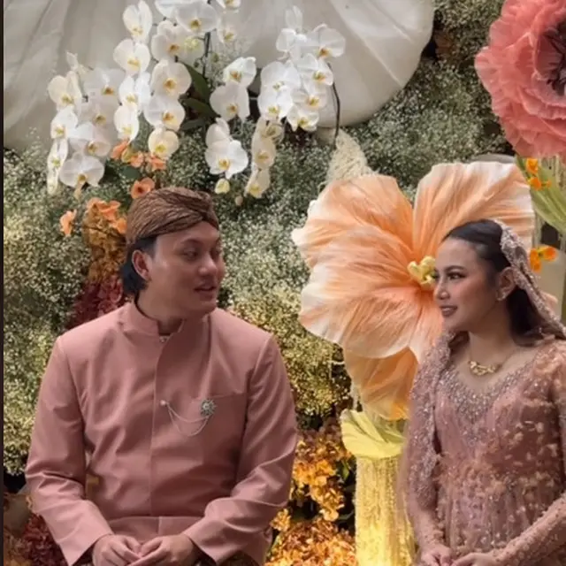 6 Momen Mahalini Wudhu dan Baca Al-Fatihah di Acara 7 Bulanan, Dituntun Rizky Febian