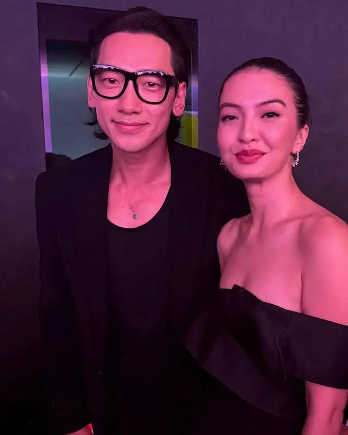 6 Gaya Raline Shah Pamer Foto Bareng G-Dragon, PSY, dan Rain di Seoul, Circlenya Berkelas