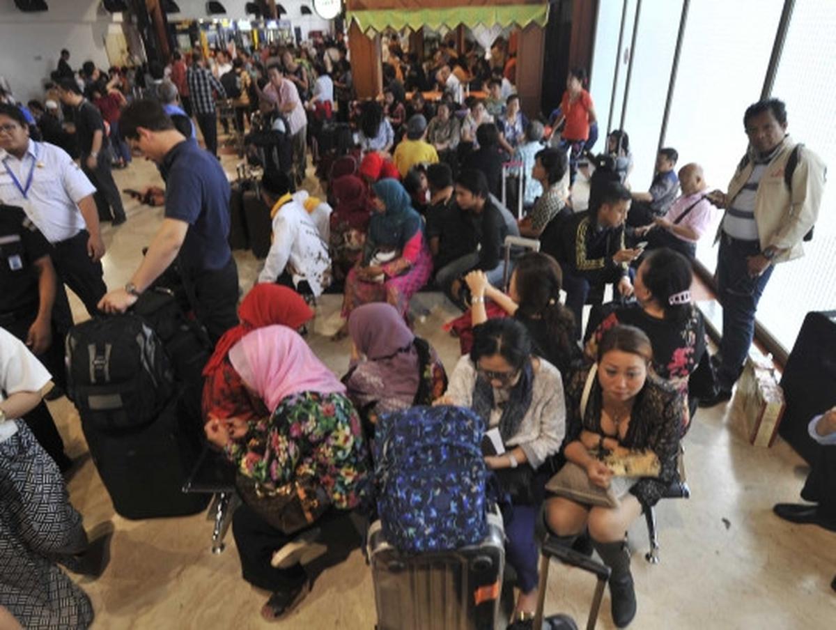 Imbas kebakaran, penumpang menumpuk di Terminal 2D Soekarno-Hatta