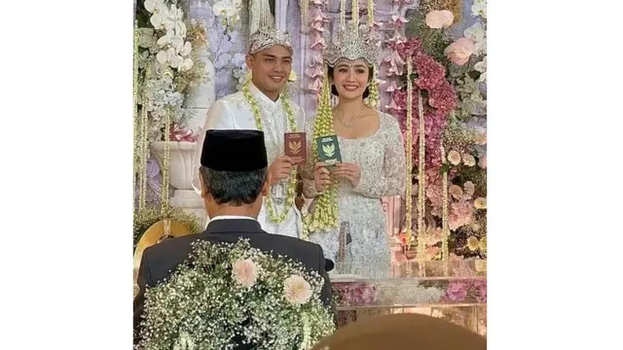 Resmi Menikah, Ini 5 Potret Febby Rastanty Kenakan Singer Sunda Saat Akad