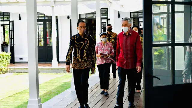 Presiden Joko Widodo atau Jokowi dan PM Singapura Lee Hsien Loong di Bintan, Kepulauan Riau, Selasa (25/1/2022). (Foto: Biro Pers Sekretariat Presiden)