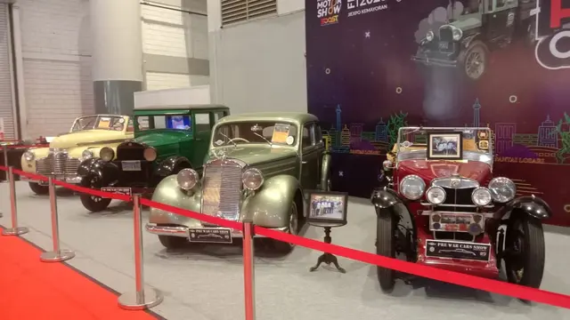 PPMKI Unjuk Gigi di IIMS 2023, dengan Barisan Mobil Klasik (Jordy/Liputan6.com)