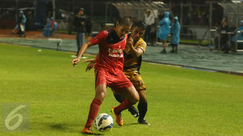 20160124-Laga Semen Padang vs Mitra Kukar-Helmi Tebe