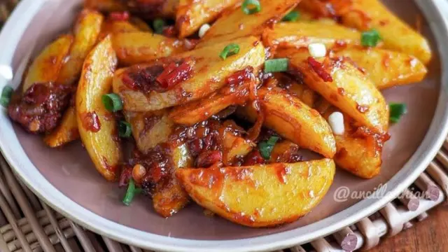 Kentang Goreng Balado