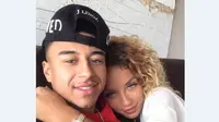 Jesse Lingard dan Jena Frumes. (Daily Mail)