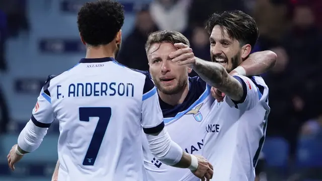 Foto: Sama-sama Menjalani Laga yang Diwarnai Kartu Merah, AS Roma dan Lazio Petik Tiga Angka Penuh di Liga Italia