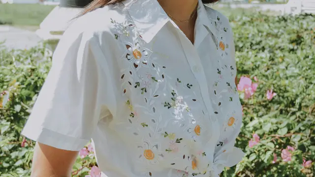 5 Model Baju Crop Wanita yang Simpel dan Populer, Tren Fashion Bikin Penampilan Makin Trendy