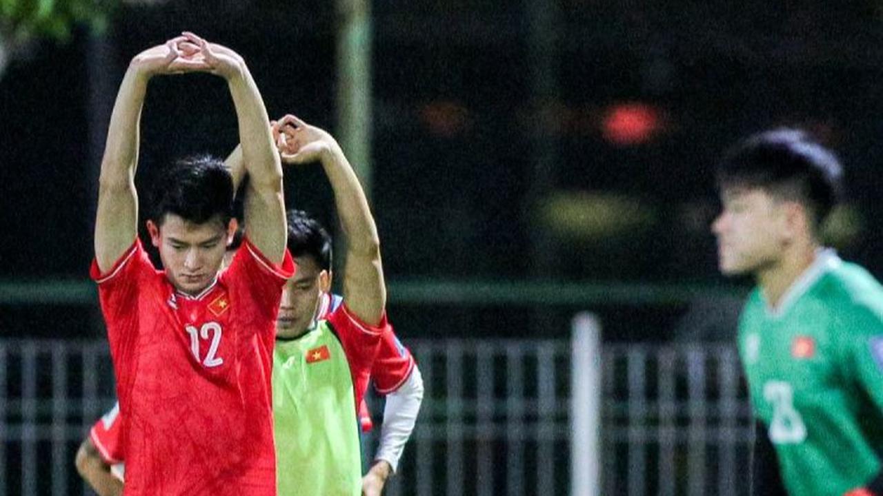 FOTO: Intip Timnas Vietnam Jalani Latihan Jelang Hadapi Skuad Garuda di Kualifikasi Piala Dunia 2026