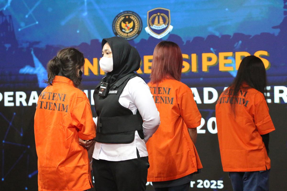 FOTO: Ratusan Warga Negara Asing Terjaring Operasi Wirawaspada 2025