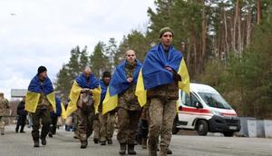 Beberapa dari 175 tawanan perang Ukraina di tengah invasi Rusia di Ukraina. (Telegram Presiden Ukraina Volodymyr Zelenskyy pada 19 Maret 2025)