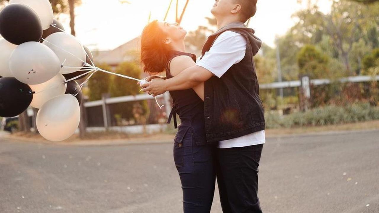Sang Anak Juga Injak Usia 3, 8 Foto Chelsea Olivia dan Glenn Alinskie Ulang Tahun Ke-35