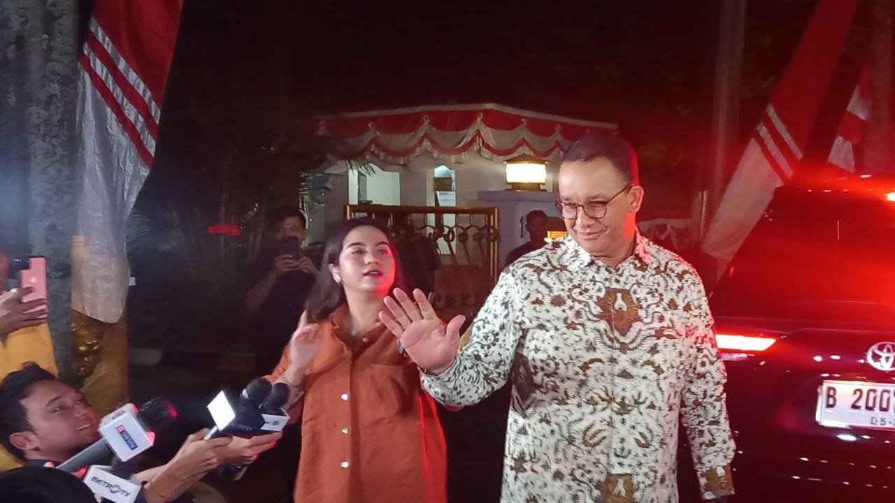 Bacapres Anies Baswedan dan Tim Koalisi 8 KPP menemui Ketua Majelis Tinggi Partai Demokrat Susilo Bambang Yudhoyono (SBY) malam ini di Puri Cikeas, Bogor. Anies tiba di kediaman Presiden ke-8 RI itu pukul 19.13 WIB.